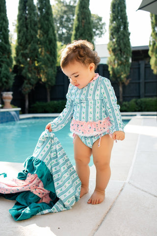 Swim Towel - Daisy Daydreams - Sugar Bee Clothing